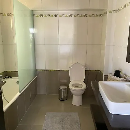 Breathtaking View דירה *