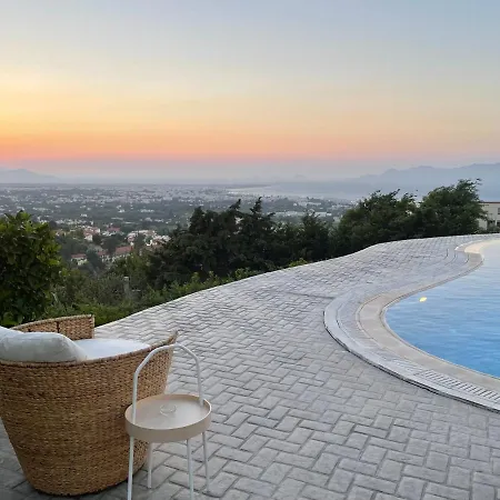 Breathtaking View Apartment